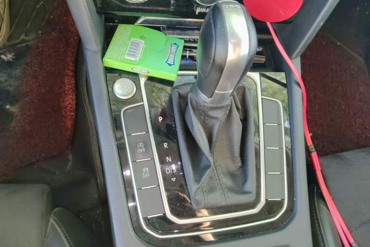 Used Volkswagen Magotan 2017 330TSI DSG Luxury Model Gear Lever