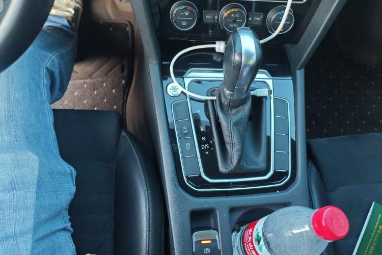 Used Volkswagen Magotan 2017 330TSI DSG Luxury Model Gear Lever