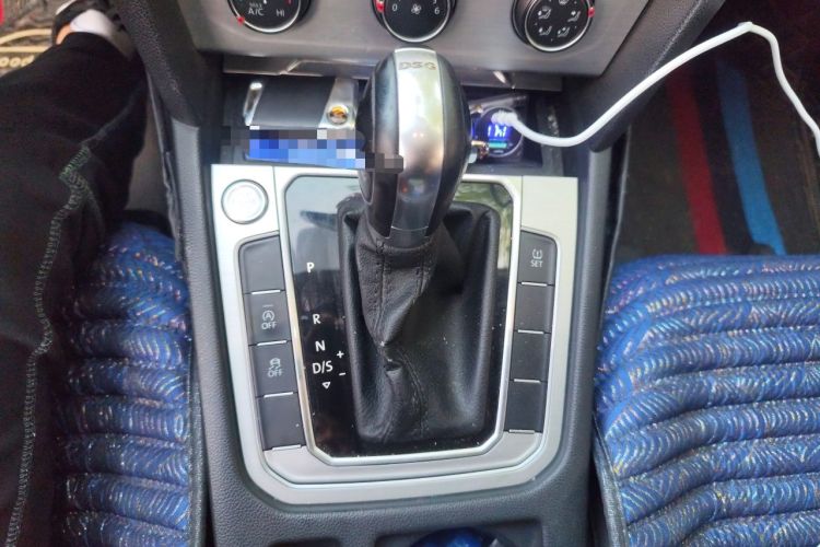Used Volkswagen Magotan 2017 280TSI DSG Comfort Model Gear Lever
