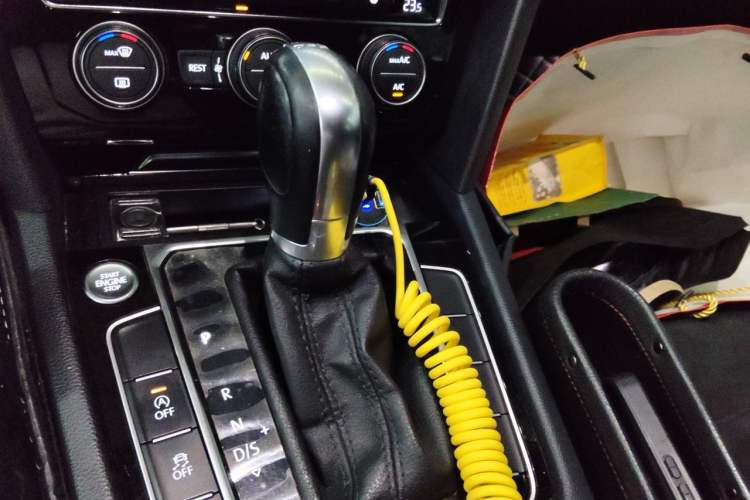 Used Volkswagen Magotan 2017 330TSI DSG Luxury Model Gear Lever
