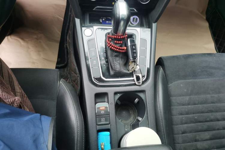 Used Volkswagen Magotan 2017 330TSI DSG Luxury Model Gear Lever