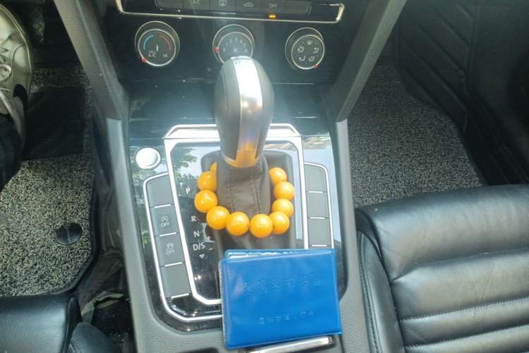 Used Volkswagen Magotan 2017 330TSI DSG Leading Model Gear Lever