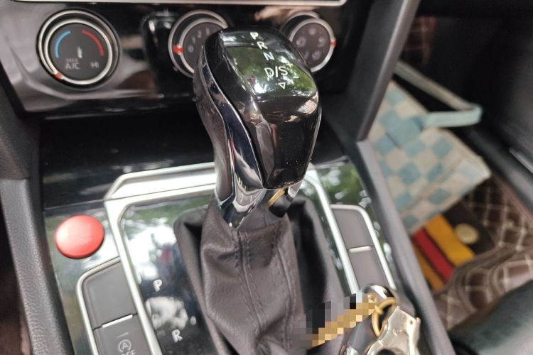 Used Volkswagen Magotan 2017 330TSI DSG Leading Model Gear Lever
