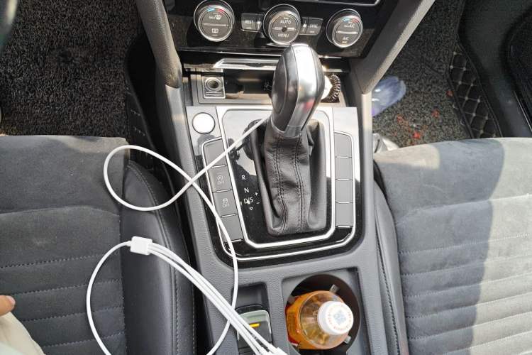 Used Volkswagen Magotan 2017 330TSI DSG Luxury Model Gear Lever