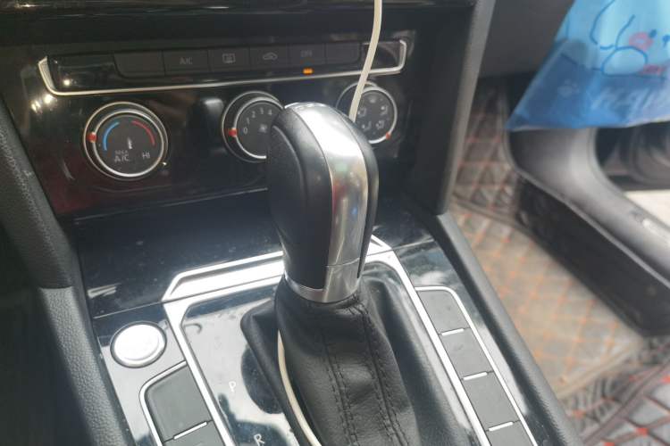 Used Volkswagen Magotan 2017 330TSI DSG Leading Model Gear Lever