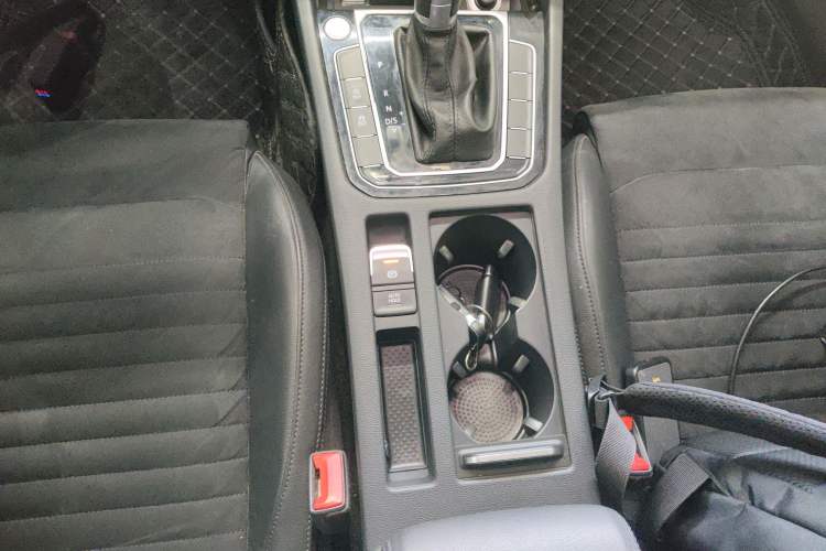 Used Volkswagen Magotan 2017 330TSI DSG Luxury Model Gear Lever