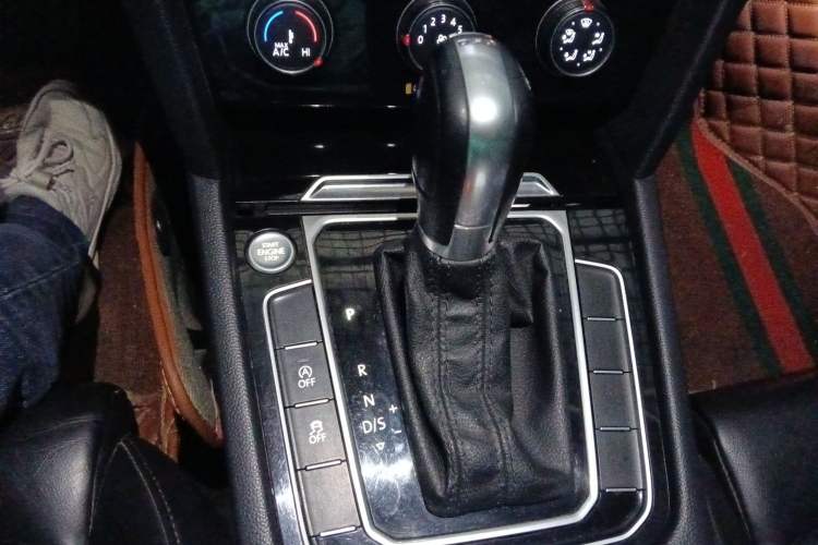 Used Volkswagen Magotan 2017 330TSI DSG Leading Model Gear Lever