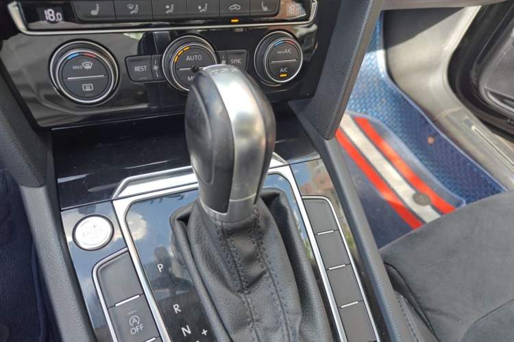 Used Volkswagen Magotan 2017 380TSI DSG Luxury Model Gear Lever