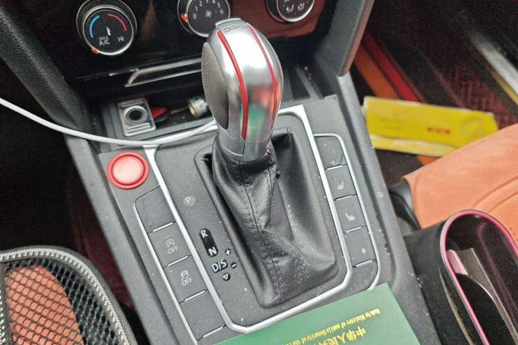 Used Volkswagen Magotan 2017 330TSI DSG Leading Model Gear Lever