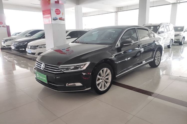 Used Volkswagen Magotan 2017 330TSI DSG Leading Model Guazi used car, China used car export, Used car for sale, Used cars, Cheapest cars for sale