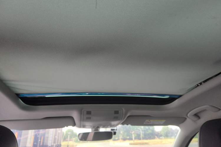 Used Volkswagen Magotan 2017 330TSI DSG Luxury Model Headliner