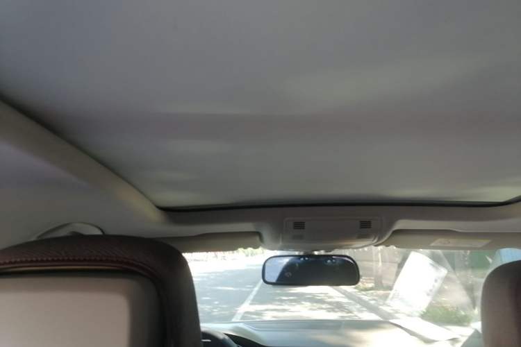 Used Volkswagen Magotan 2017 380TSI DSG Luxury Model Headliner