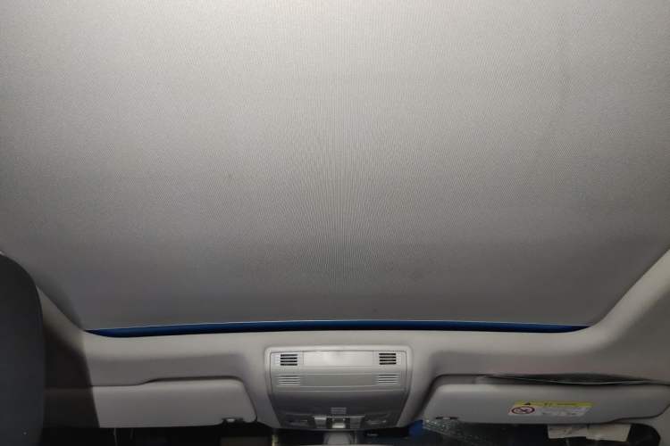 Used Volkswagen Magotan 2017 330TSI DSG Luxury Model Headliner
