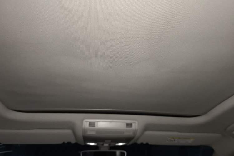Used Volkswagen Magotan 2017 330TSI DSG Luxury Model Headliner