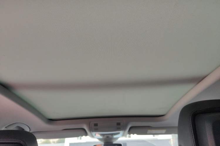 Used Volkswagen Magotan 2017 330TSI DSG Luxury Model Headliner