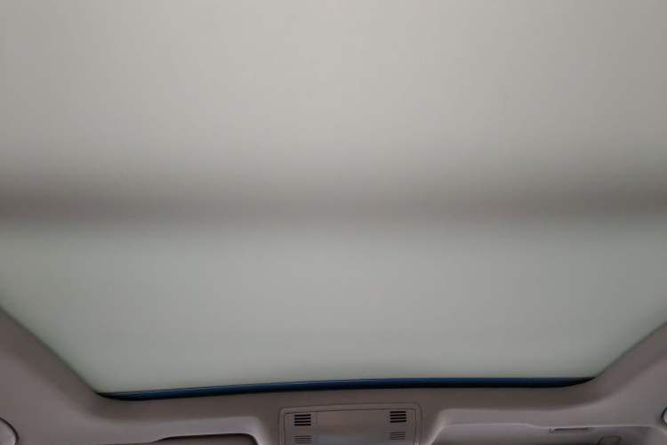 Used Volkswagen Magotan 2017 330TSI DSG Luxury Model Headliner