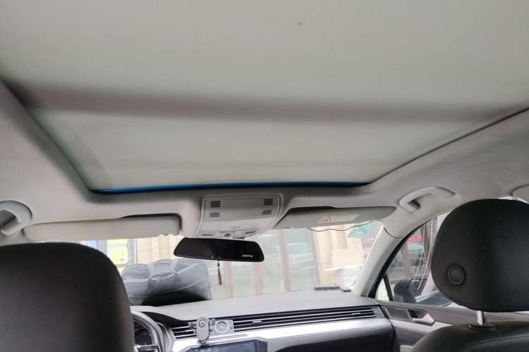 Used Volkswagen Magotan 2017 280TSI DSG Comfort Model Headliner