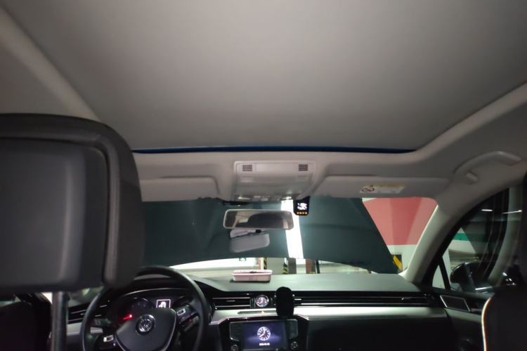 Used Volkswagen Magotan 2017 330TSI DSG Leading Model Headliner
