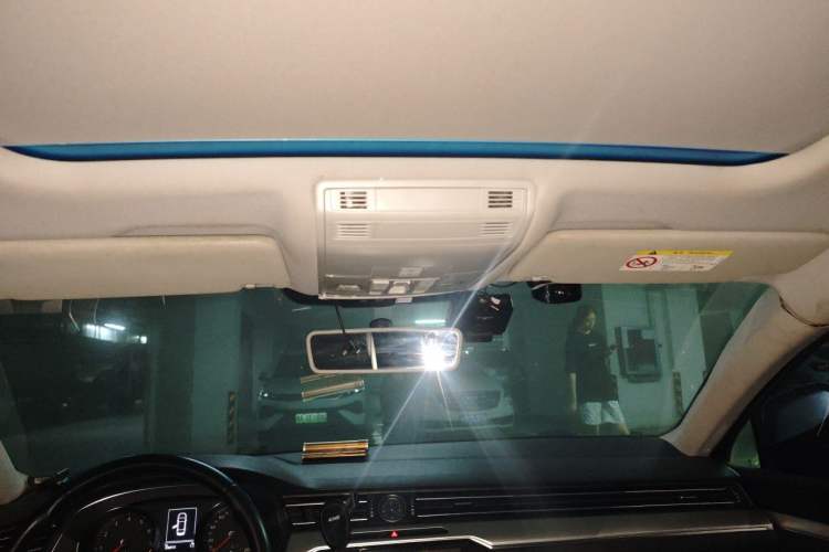 Used Volkswagen Magotan 2017 280TSI DSG Comfort Model Headliner