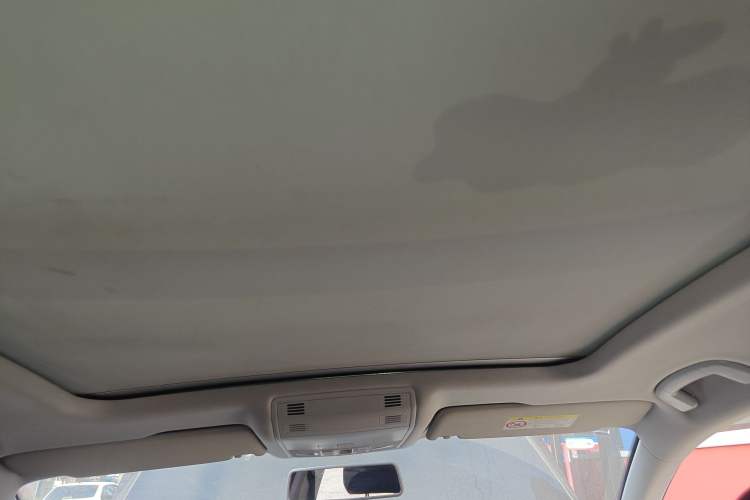 Used Volkswagen Magotan 2017 330TSI DSG Leading Model Headliner