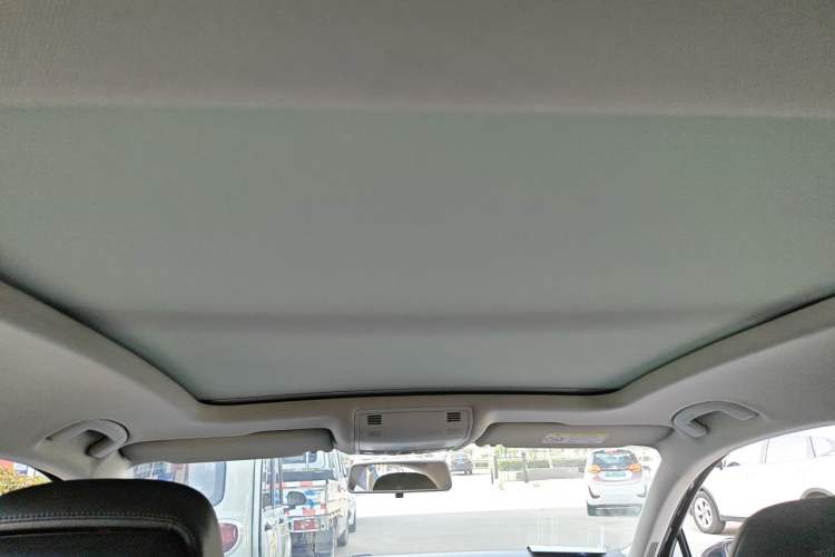 Used Volkswagen Magotan 2017 330TSI DSG Leading Model Headliner
