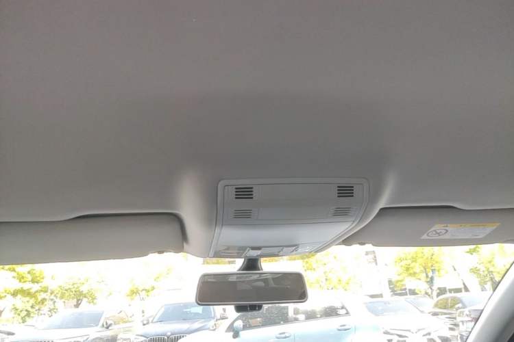Used Volkswagen Magotan 2017 330TSI DSG Comfort Model Headliner