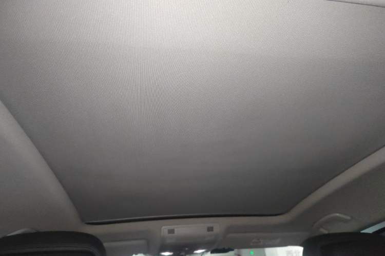 Used Volkswagen Magotan 2017 330TSI DSG Luxury Model Headliner