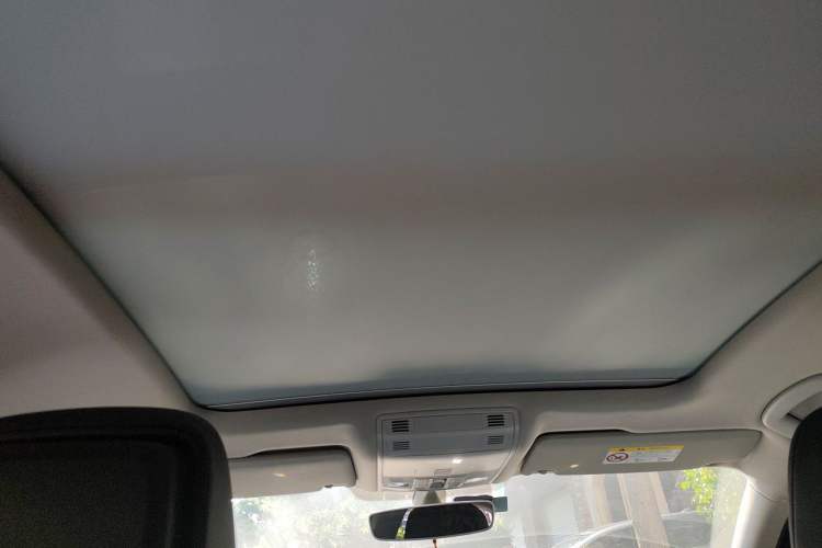 Used Volkswagen Magotan 2017 330TSI DSG Luxury Model Headliner