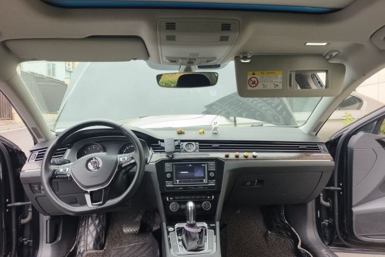 Used Volkswagen Magotan 2017 330TSI DSG Luxury Model Headliner