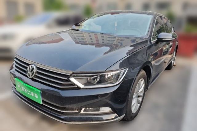 Ojetý Volkswagen Magotan 2017 280TSI DSG Comfort Model