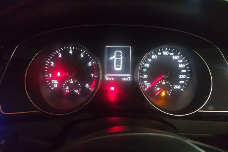 Used Volkswagen Magotan 2017 330TSI DSG Leading Model Instrument Cluster