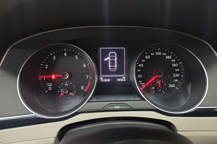 Used Volkswagen Magotan 2017 330TSI DSG Luxury Model Instrument Cluster