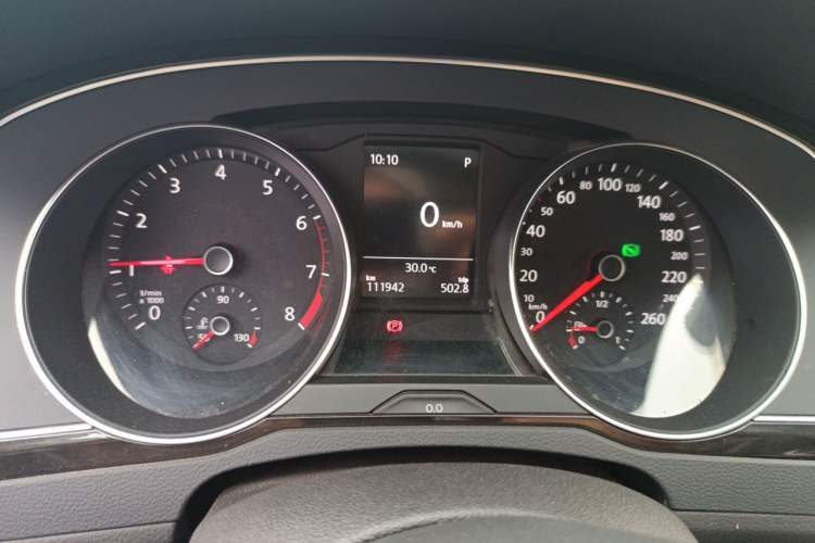 Used Volkswagen Magotan 2017 330TSI DSG Luxury Model Instrument Cluster