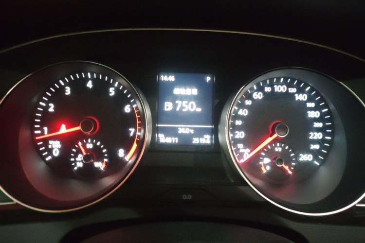 Used Volkswagen Magotan 2017 330TSI DSG Leading Model Instrument Cluster