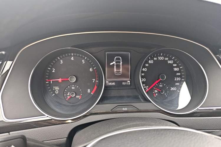 Used Volkswagen Magotan 2017 330TSI DSG Luxury Model Instrument Cluster