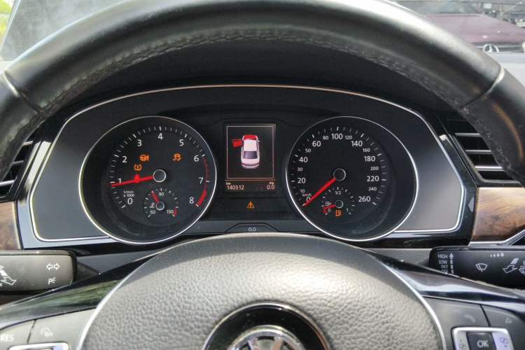 Used Volkswagen Magotan 2017 330TSI DSG Luxury Model Instrument Cluster