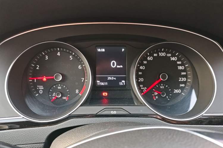 Used Volkswagen Magotan 2017 330TSI DSG Luxury Model Instrument Cluster