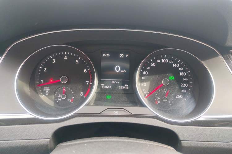 Used Volkswagen Magotan 2017 330TSI DSG Luxury Model Instrument Cluster