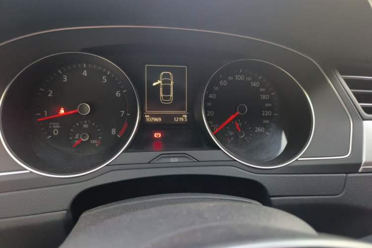 Used Volkswagen Magotan 2017 280TSI DSG Comfort Model Instrument Cluster