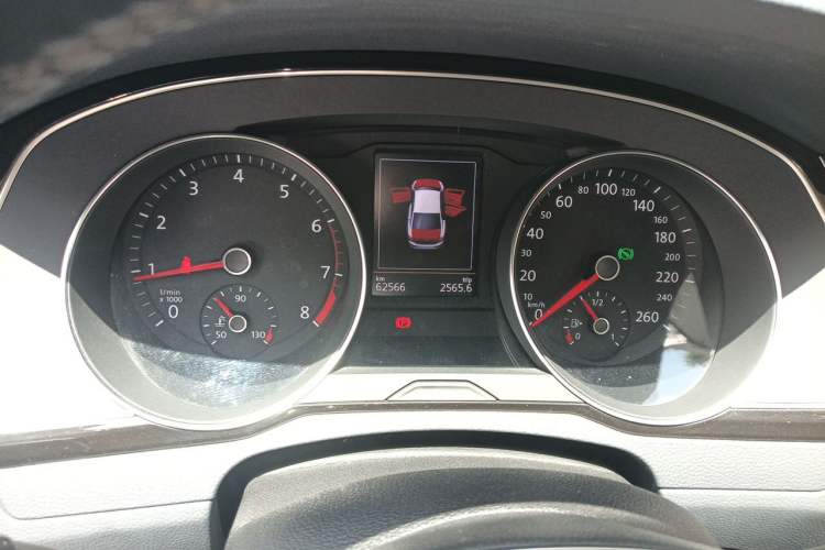 Used Volkswagen Magotan 2017 380TSI DSG Prestige Edition Instrument Cluster