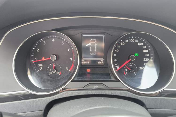 Used Volkswagen Magotan 2017 330TSI DSG Luxury Model Instrument Cluster