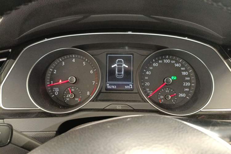 Used Volkswagen Magotan 2017 330TSI DSG Leading Model Instrument Cluster