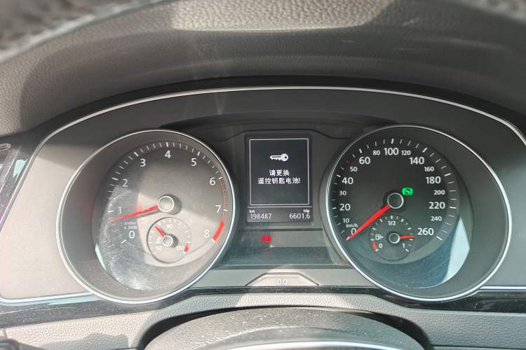 Used Volkswagen Magotan 2017 380TSI DSG Luxury Model Instrument Cluster