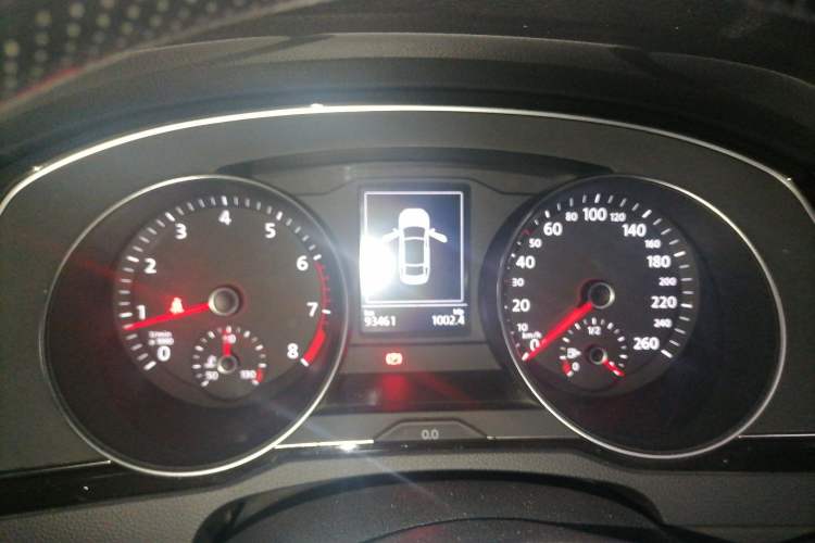 Used Volkswagen Magotan 2017 330TSI DSG Luxury Model Instrument Cluster