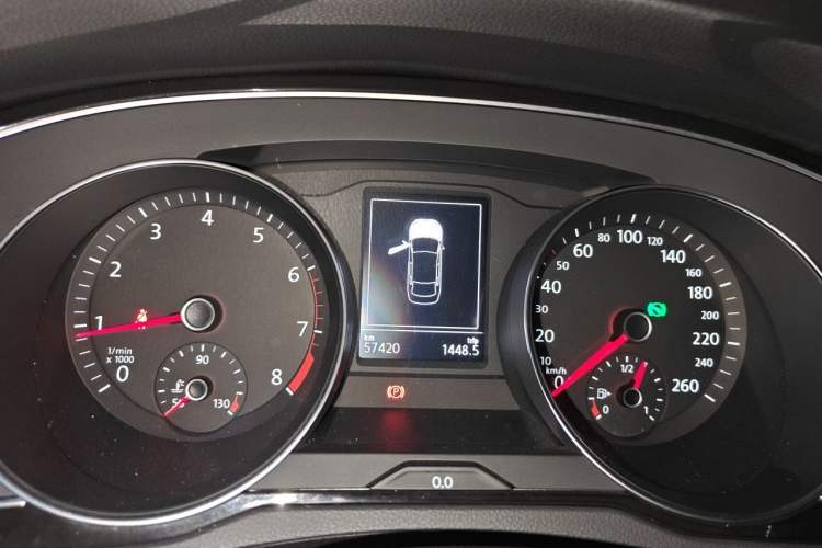 Used Volkswagen Magotan 2017 330TSI DSG Luxury Model Instrument Cluster