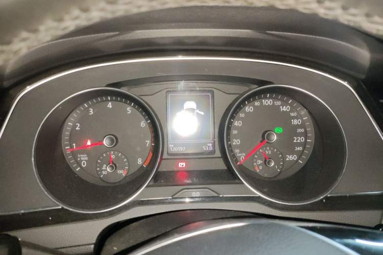 Used Volkswagen Magotan 2017 330TSI DSG Luxury Model Instrument Cluster