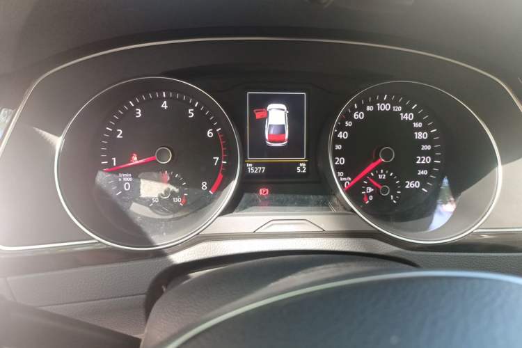 Used Volkswagen Magotan 2017 330TSI DSG Luxury Model Instrument Cluster