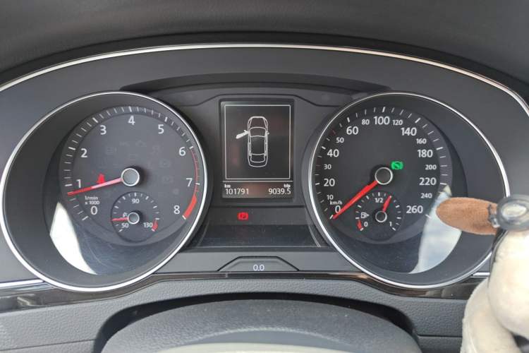 Used Volkswagen Magotan 2017 330TSI DSG Luxury Model Instrument Cluster