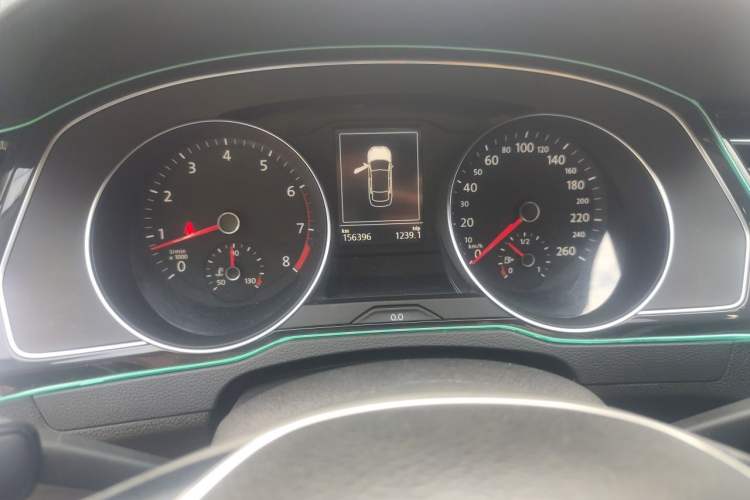 Used Volkswagen Magotan 2017 330TSI DSG Leading Model Instrument Cluster