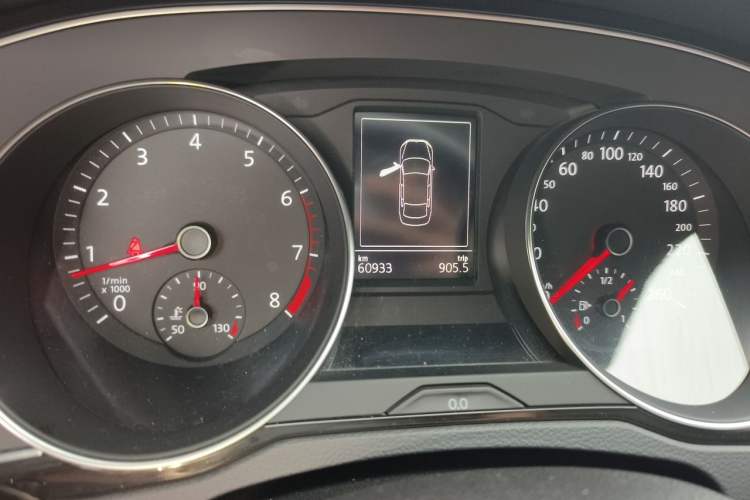 Used Volkswagen Magotan 2017 330TSI DSG Luxury Model Instrument Cluster